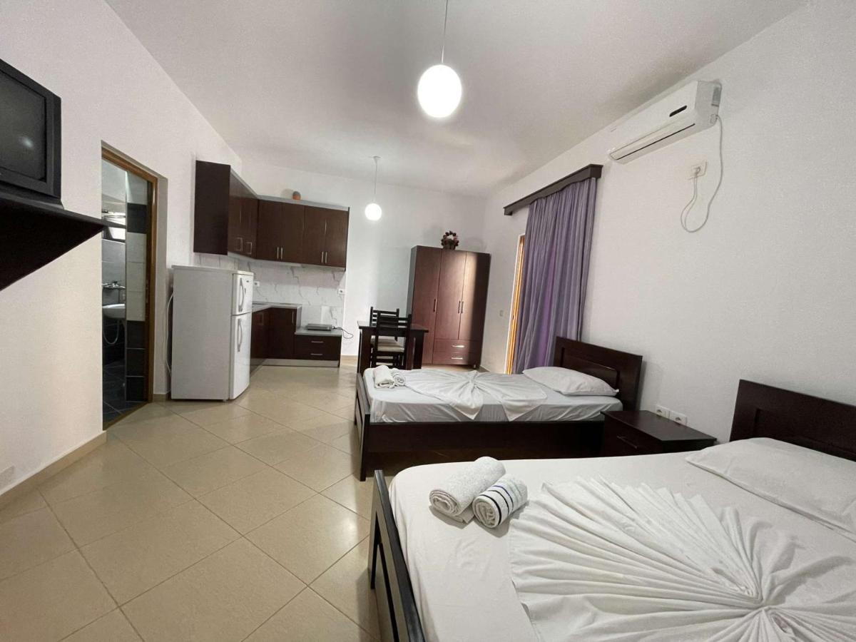 Vila Ronaldo Apartment Ksamil Exterior photo