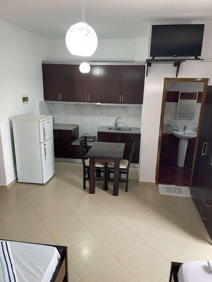 Vila Ronaldo Apartment Ksamil Exterior photo